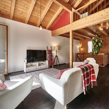 Chalet Lauterbrunnen Buitenkant foto