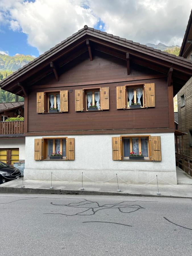 Chalet Lauterbrunnen Buitenkant foto